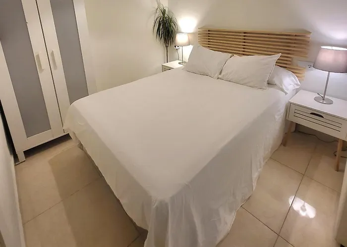 Port,free Parking Apartament Estepona