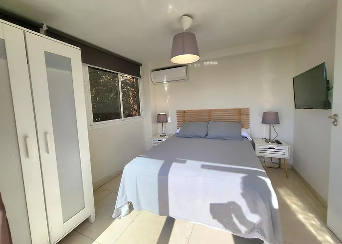 Port,free Parking * Estepona