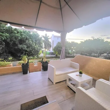 Port,free Parking 埃斯特波纳